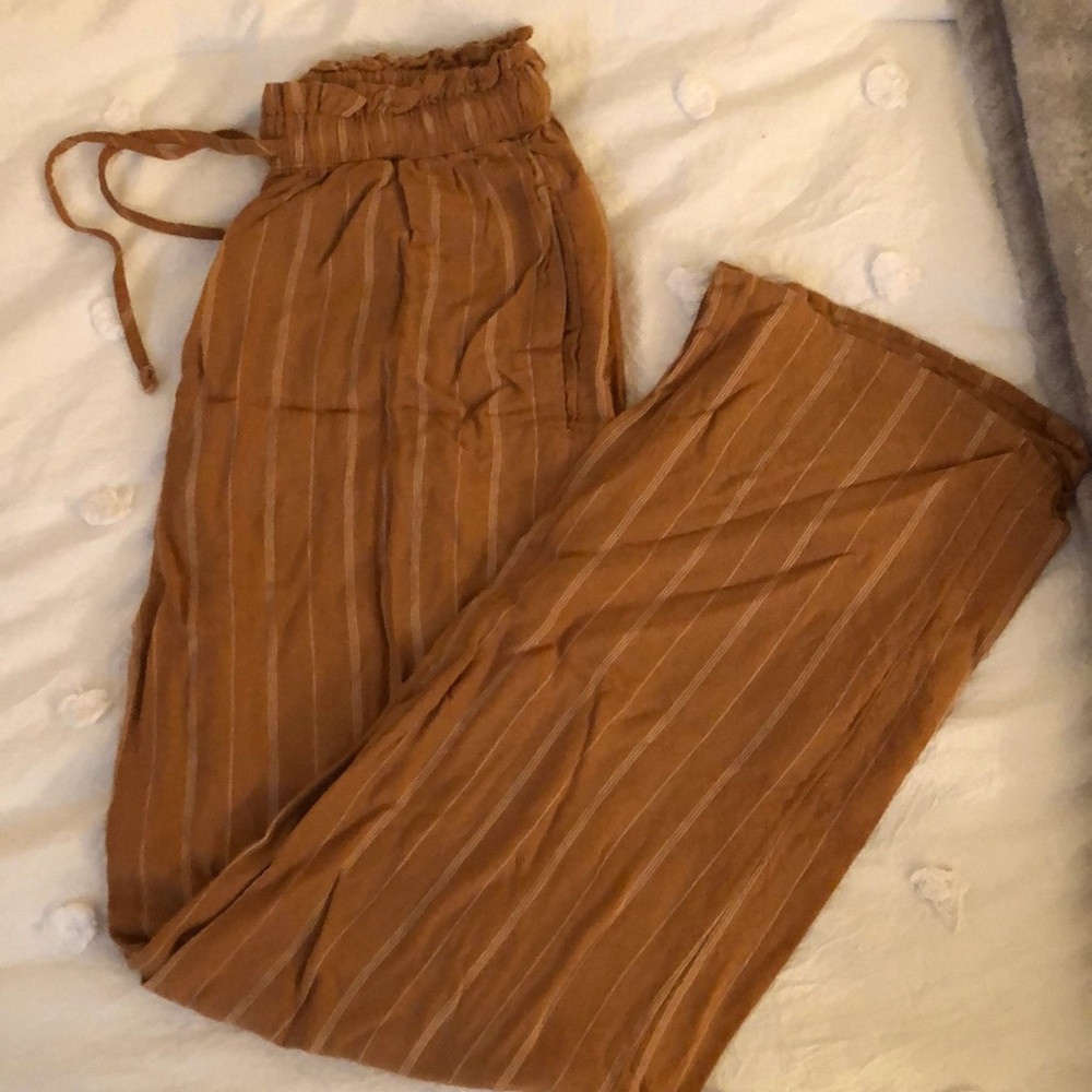 LIKE NEW American Eagle Flowy Pants
